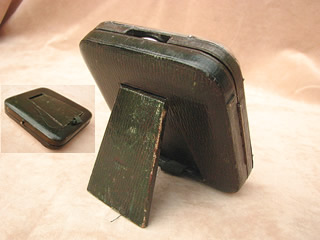 Rear view of desk case with strut 